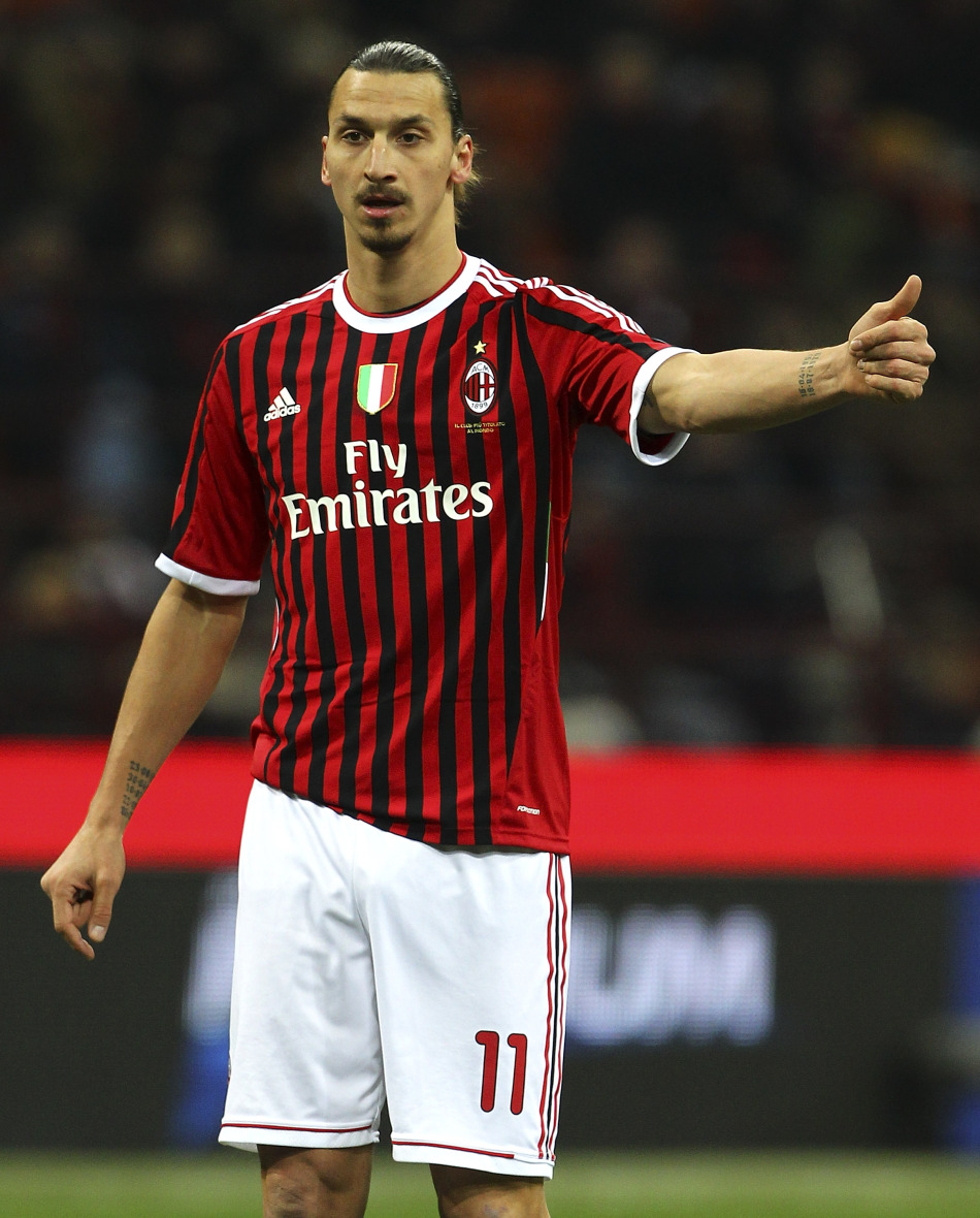 [意甲]ac米兰3-0卡利亚里_高清图集_新浪网