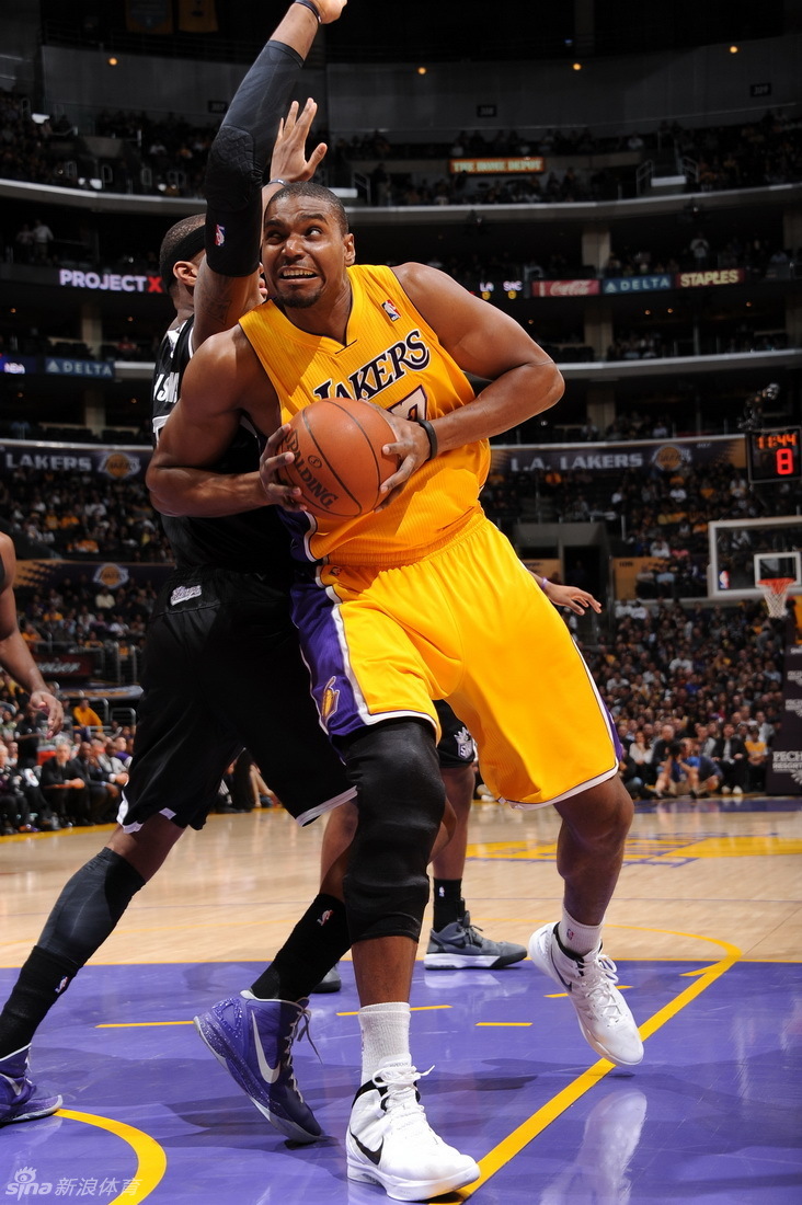 拜纳姆内线单打