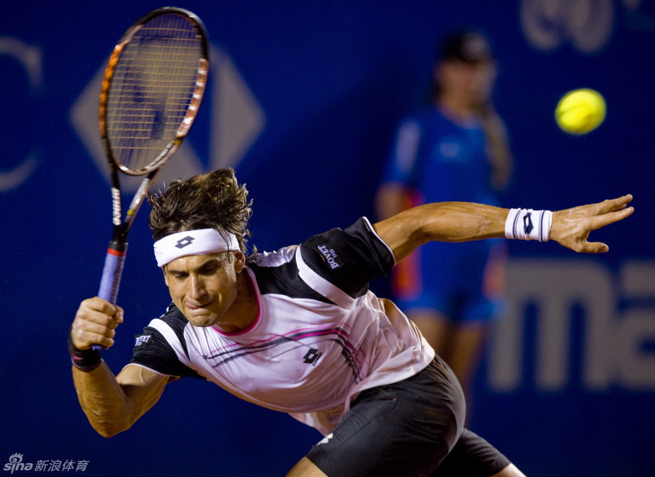 费雷罗盯球瞬间