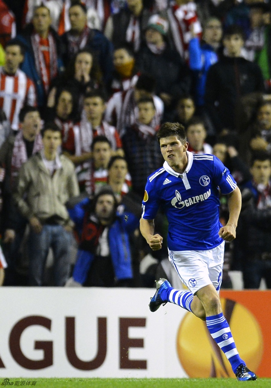 欧联杯1/4决赛次回合赛况_高清图集_新浪网