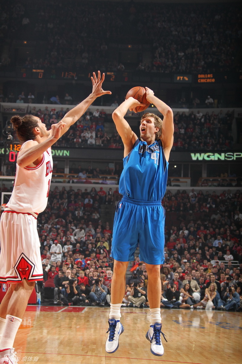 诺天王后仰跳投