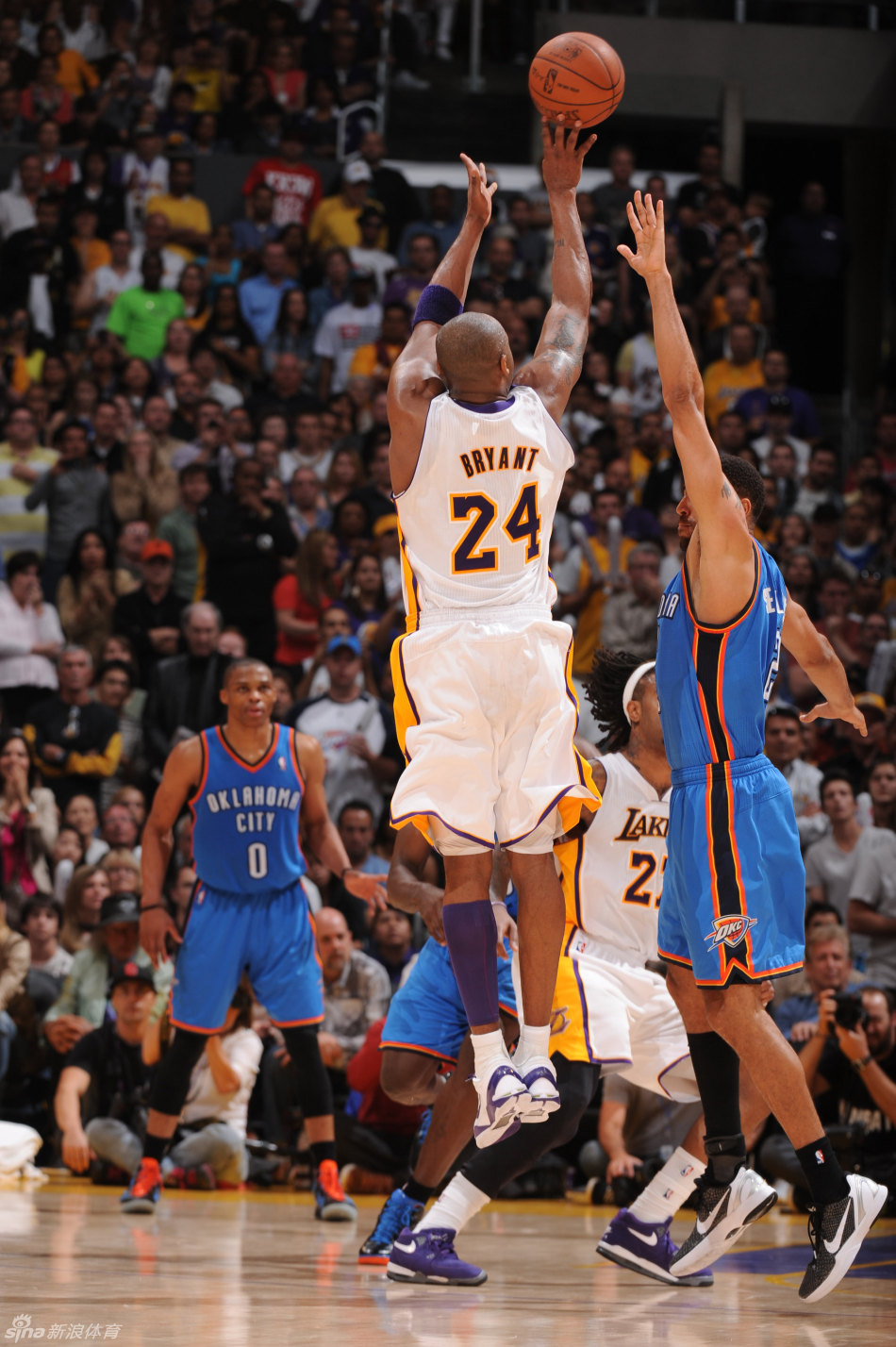 科比夺命跳投