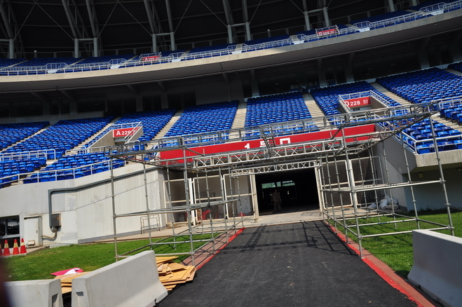 wds天津站场地搭建收尾_高清图集_新浪网