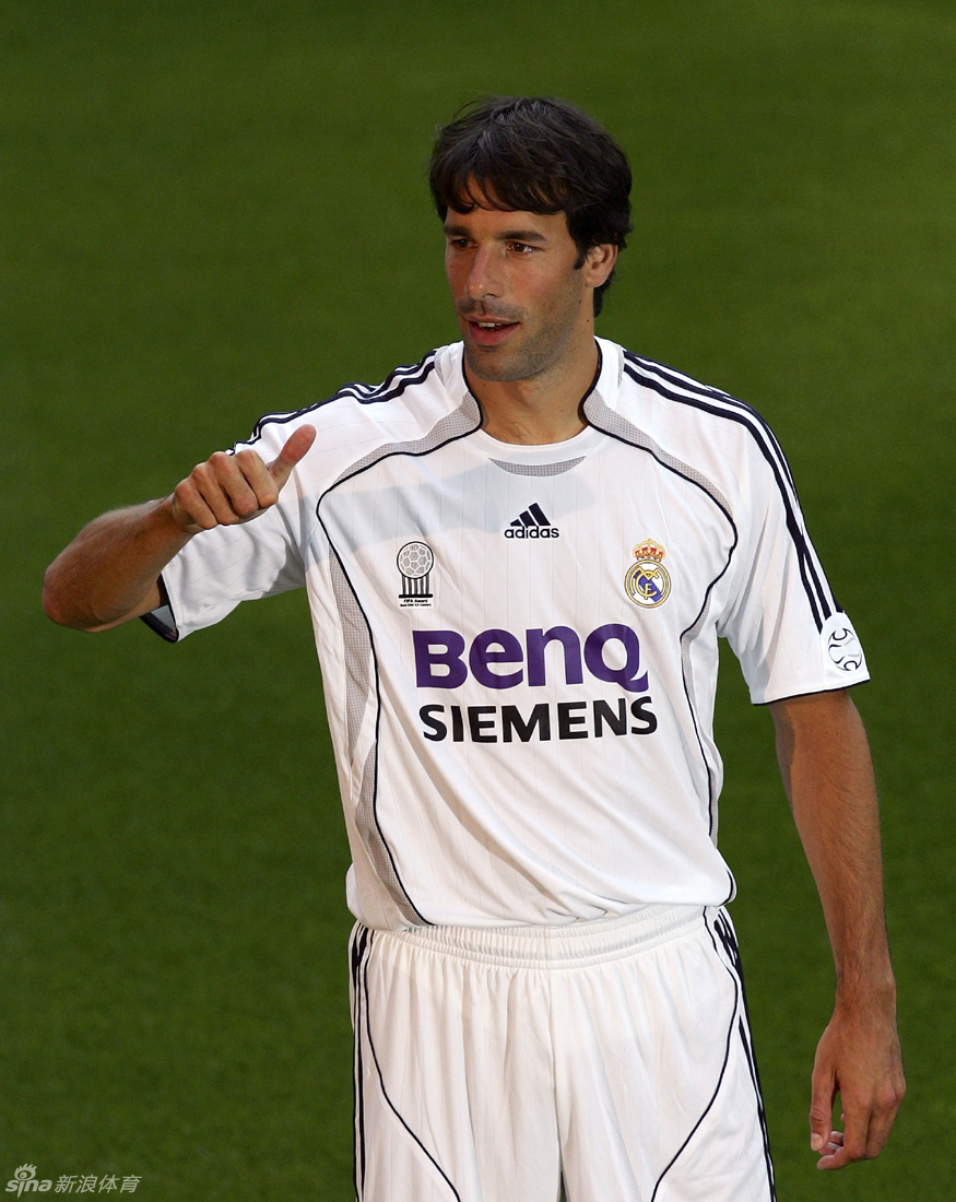 禁区之王范尼生涯回顾_高清图集_新浪网