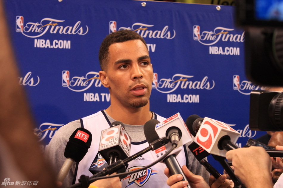 雷霆备战与热火第二战_高清图集_新浪网