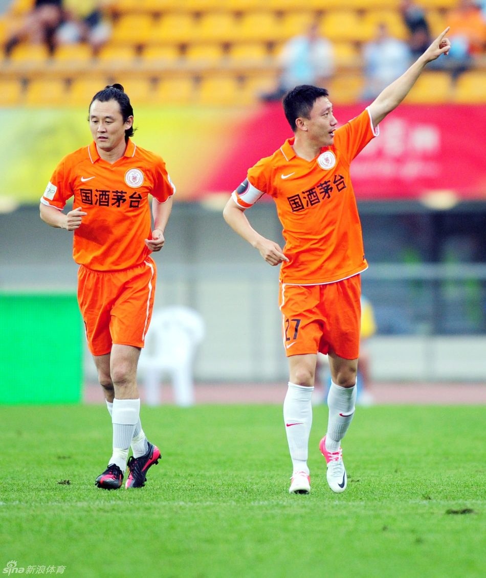 [中超]贵州2-0实德_高清图集_新浪网