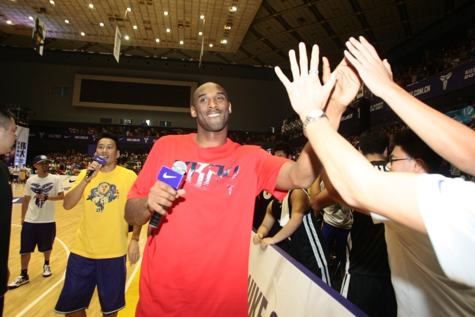 科比中国行济南站盛况_高清图集_新浪网