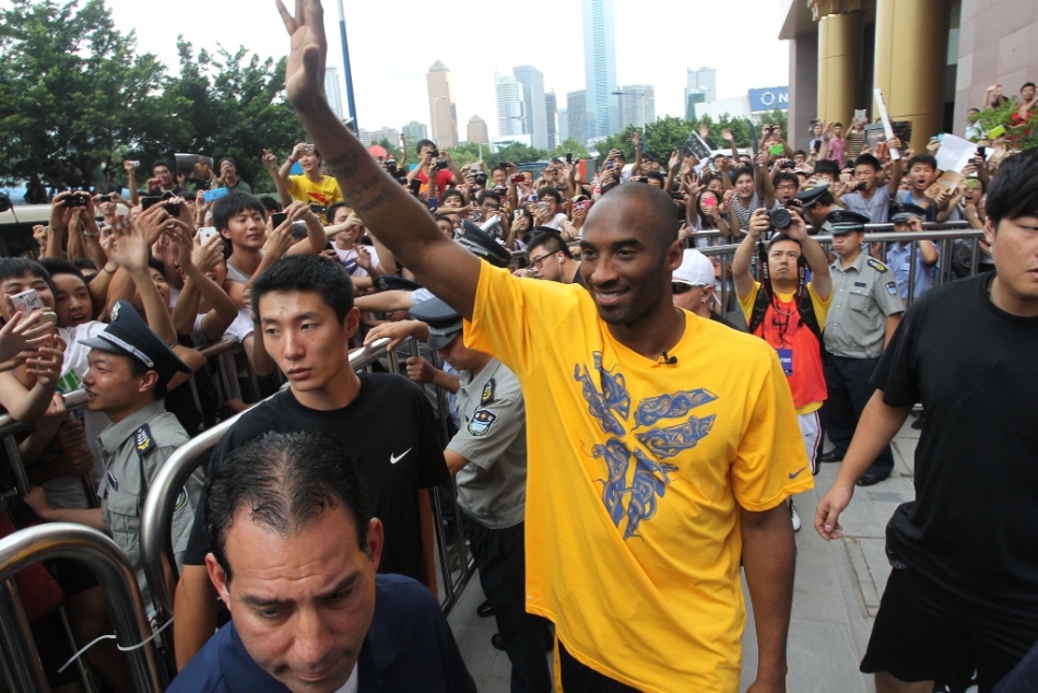 科比中国行广州站盛况_高清图集_新浪网