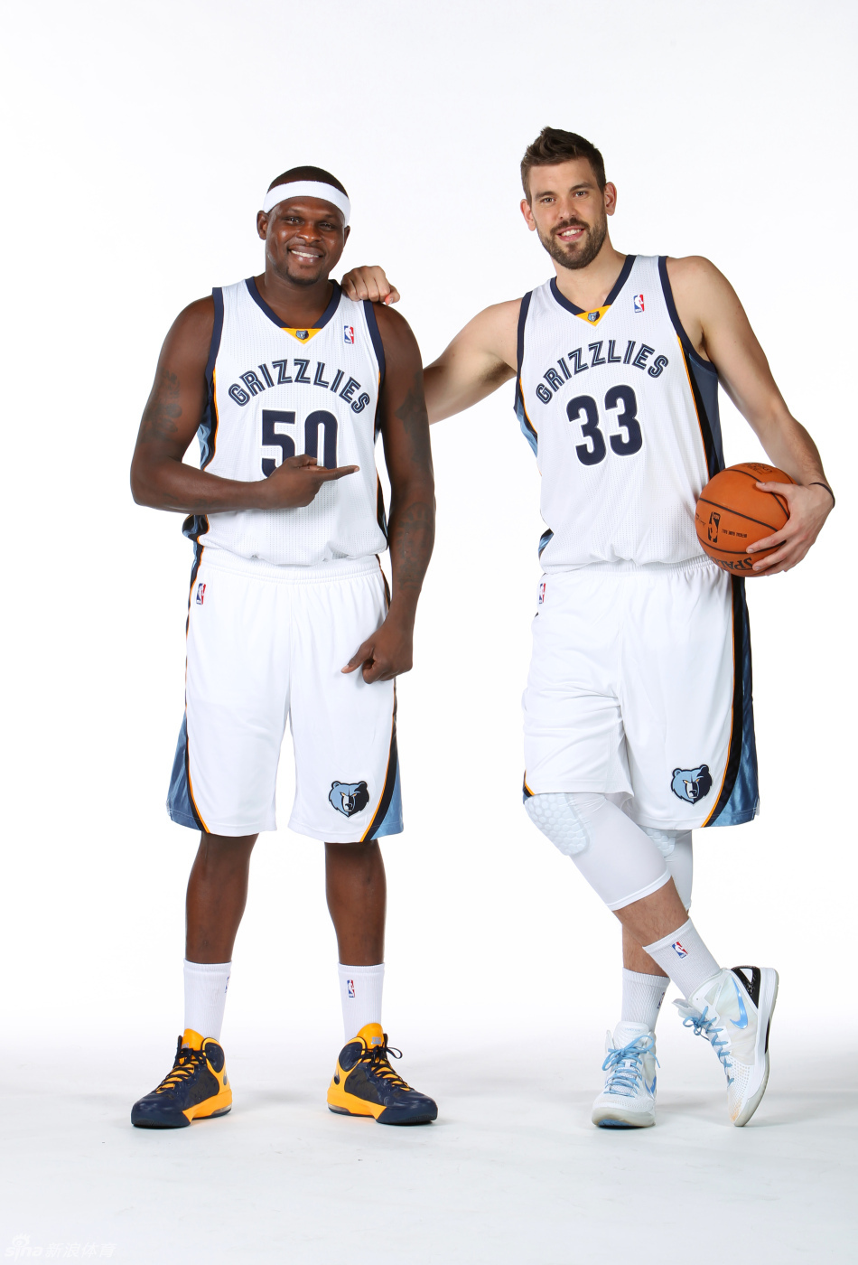 灰熊媒体日两大内线齐亮相_高清图集_新浪网