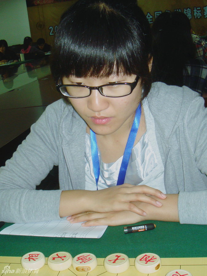 象棋个人赛女棋手特辑_高清图集_新浪网
