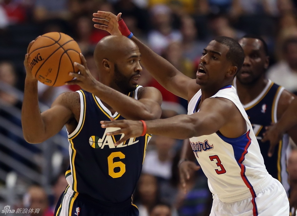 杰弗森低位单打