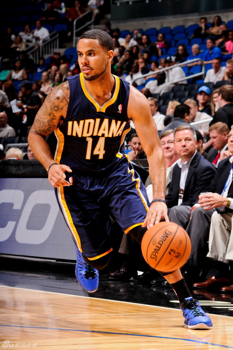 [季前赛]10月20日精彩赛况_高清图集_新浪网