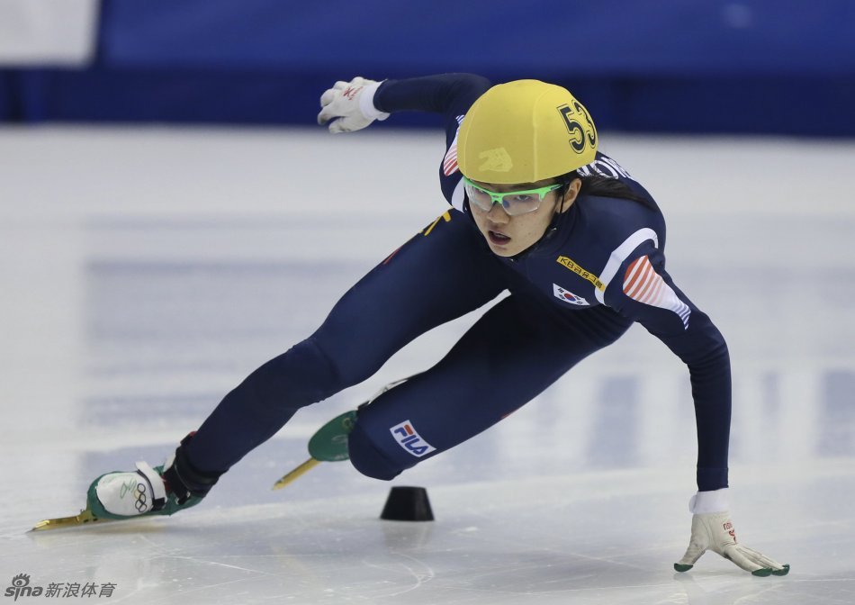 短道世界杯梁文豪500米封王_高清图集_新浪网