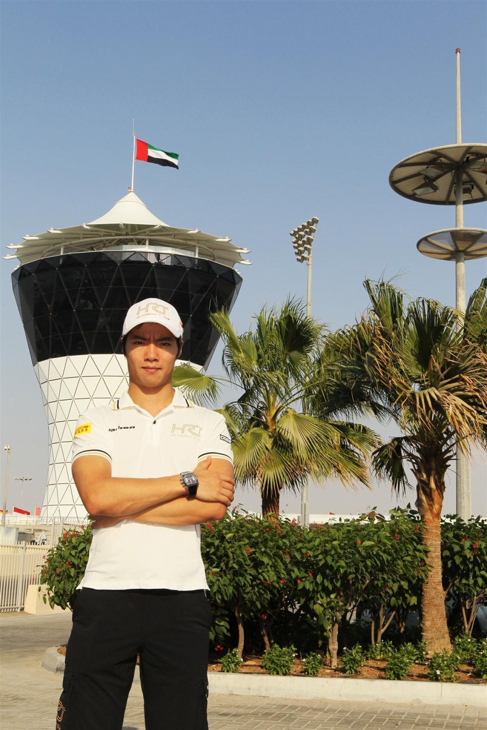 马青骅备战f1阿布扎比站_高清图集_新浪网