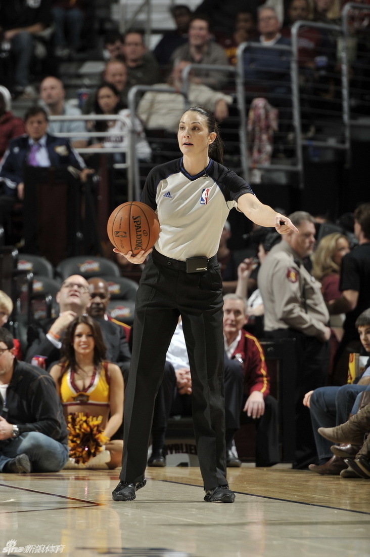 常规赛第一周精彩瞬间_高清图集_新浪网