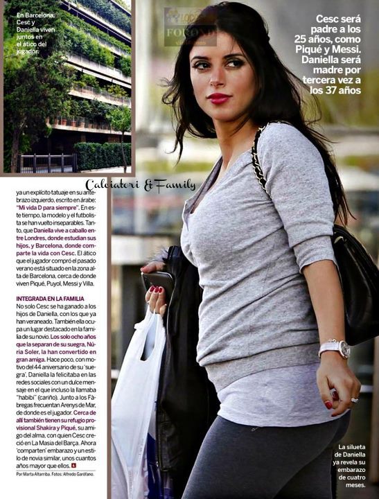 小法和女友丹妮埃拉外出