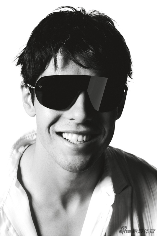 卡卡最新广告写真大片_高清图集_新浪网