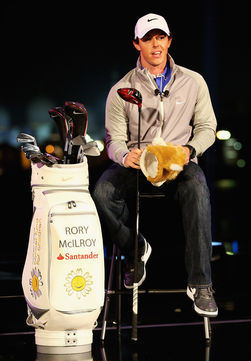 麦克罗伊加盟耐克发布会