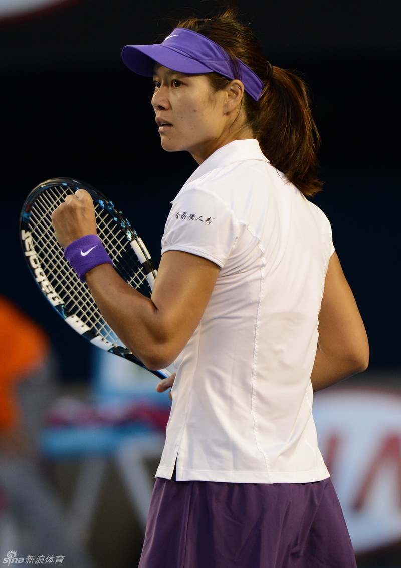 澳网女单决赛李娜1-2阿扎伦卡_高清图集_新浪网