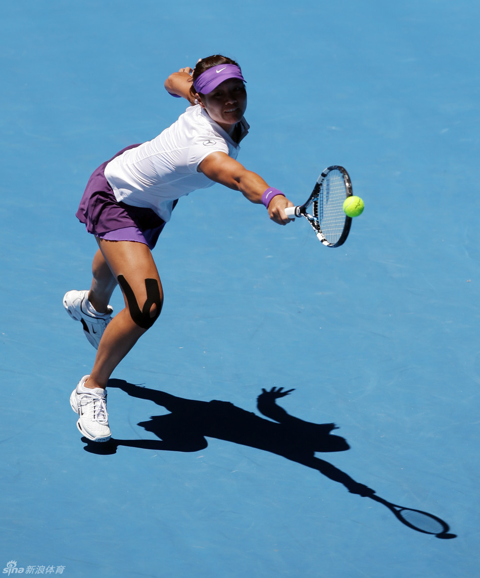澳网半决赛李娜2-0莎娃_高清图集_新浪网
