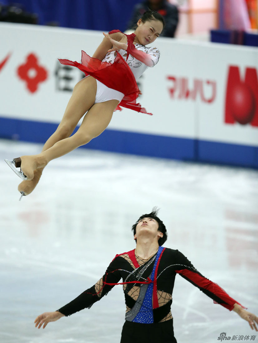 46分暂列第五位,王文婷/张岩排名第六,冰舞短舞比赛于小洋/王晨以43.