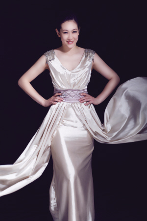 女排国手米杨时尚写真_高清图集_新浪网