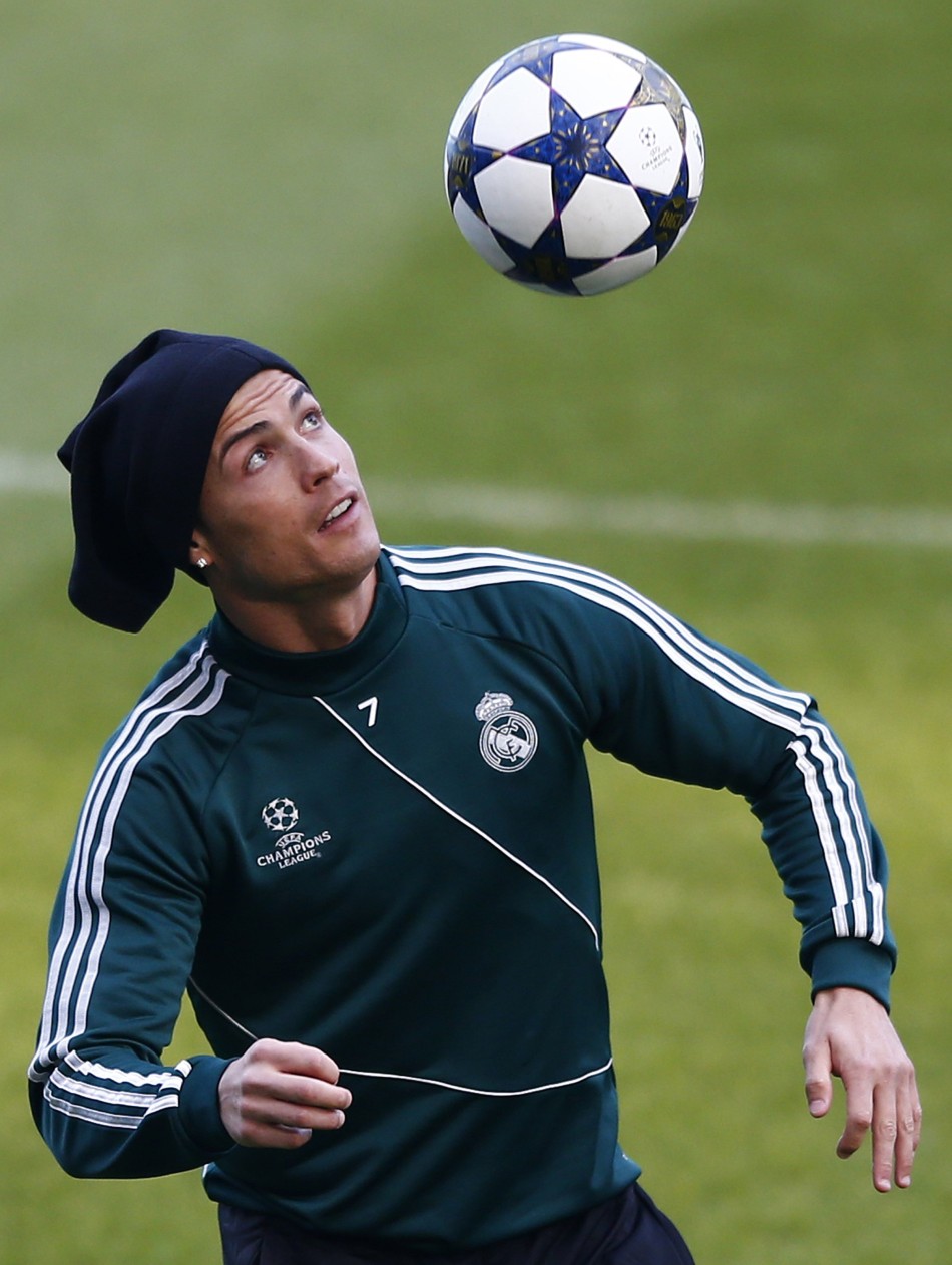 c罗卡瓦略比赛跑 支持   键翻阅图片 列表查看 大图 全屏观看 1 / 10