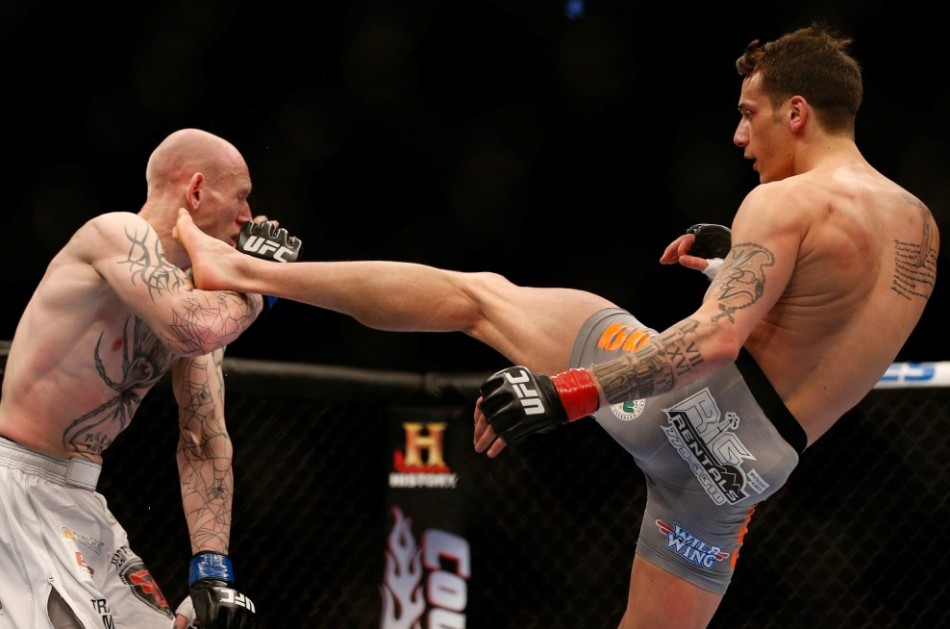 ufc158期gsp大胜迪亚兹_高清图集_新浪网