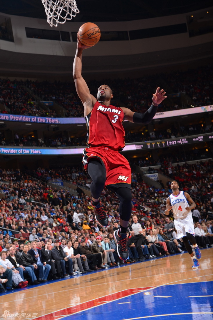 [常规赛]76人94-98热火_高清图集_新浪网