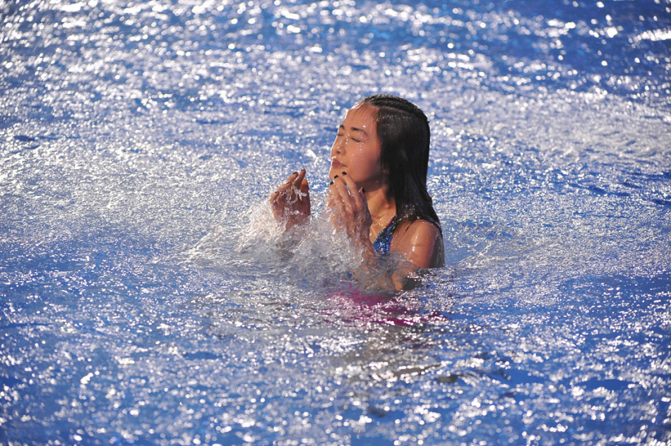 阿sa领衔众星上跳水节目_高清图集_新浪网