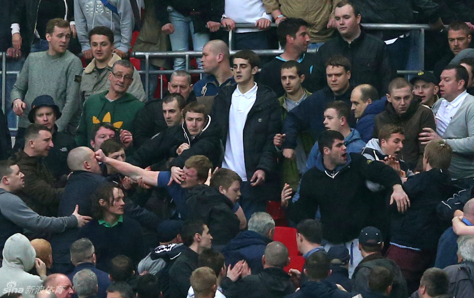 米尔沃尔球迷内讧