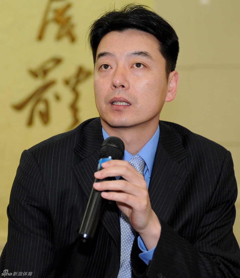 郎平再度挂帅女排_高清图集_新浪网