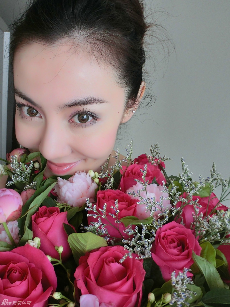 彭久洋公主般高贵性感_高清图集_新浪网