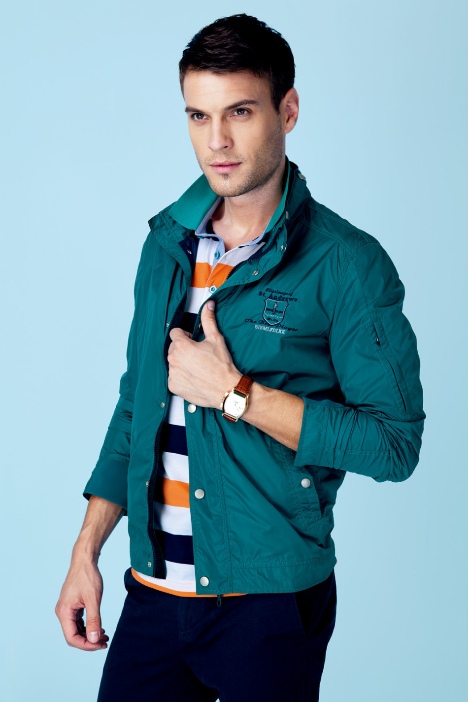 30 15:15:46 1 / 8 来看看2013年比音勒芬服饰的春厦款服装.