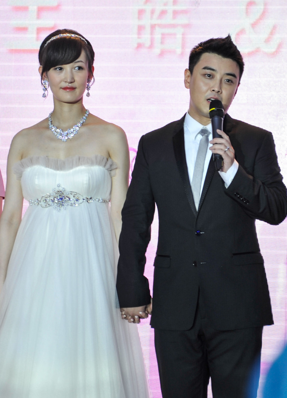 王皓闫博雅婚礼现场_高清图集_新浪网