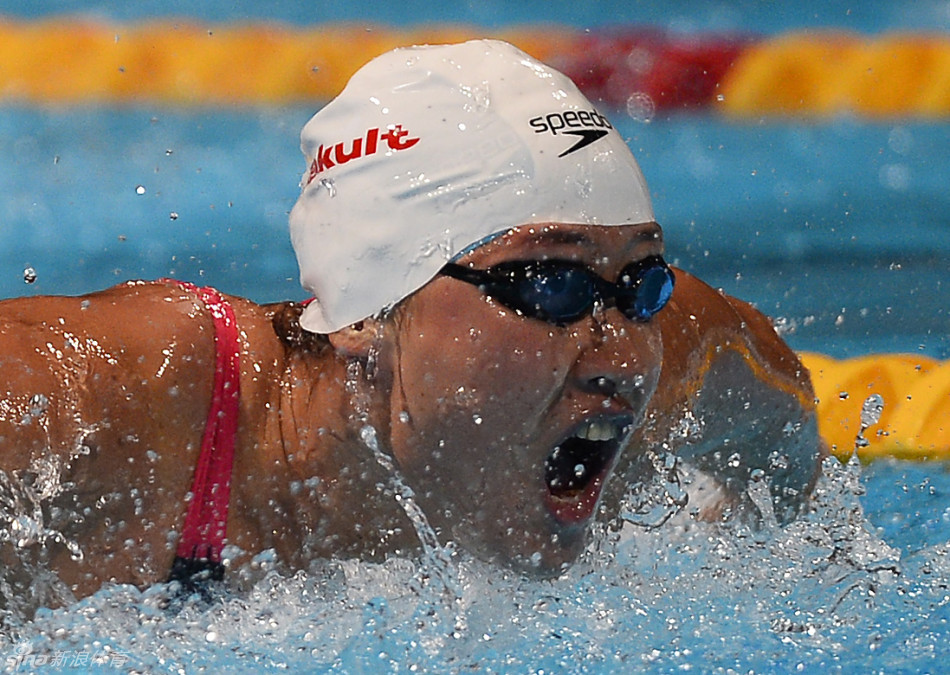 刘子歌夺女子200米蝶泳金牌_高清图集_新浪网