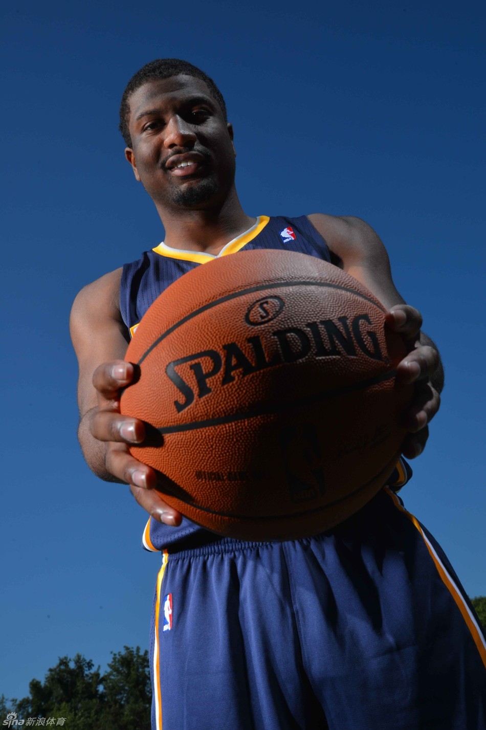 步行者新秀所罗门-希尔