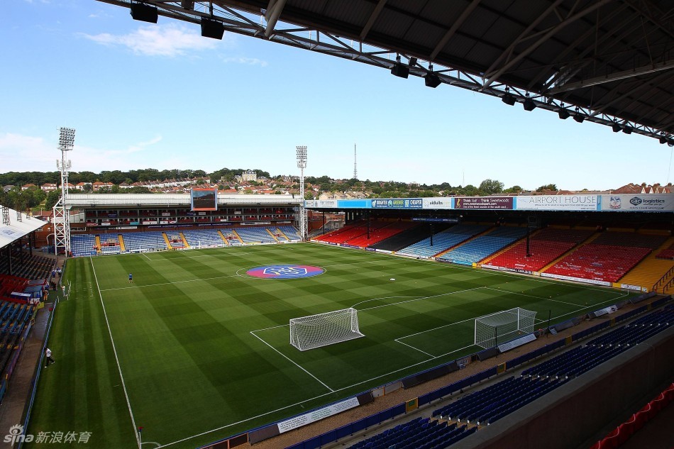 西汉姆联厄普顿公园球场