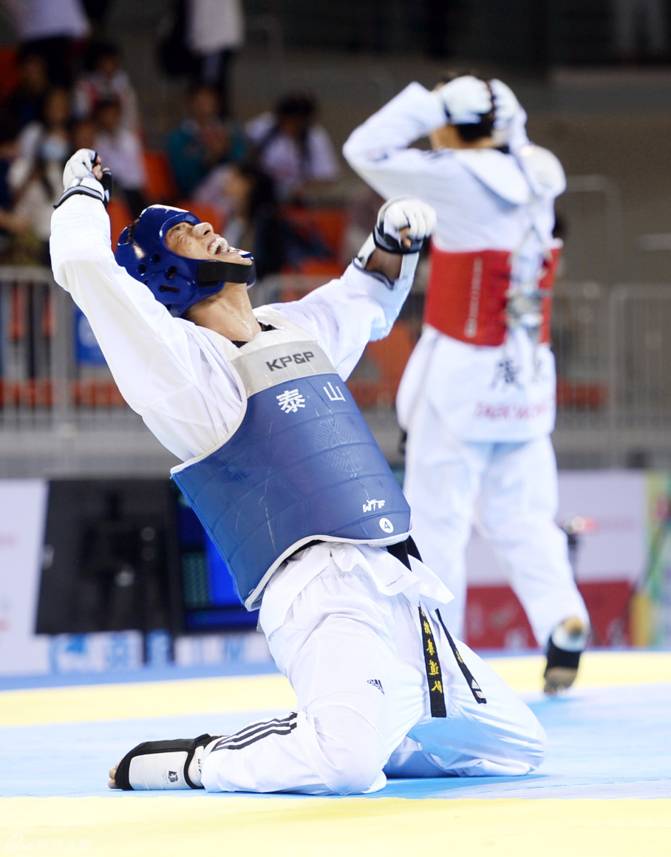 跆拳道男子80公斤级乔森夺冠_高清图集_新浪网