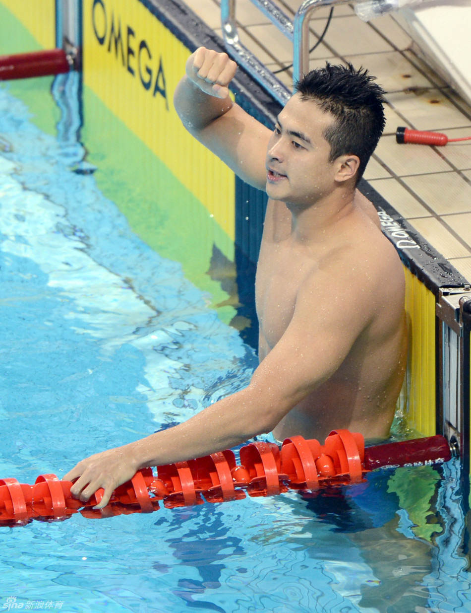 男子200米蝶泳吴鹏夺冠_高清图集_新浪网