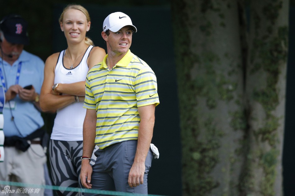 沃兹与男友交流