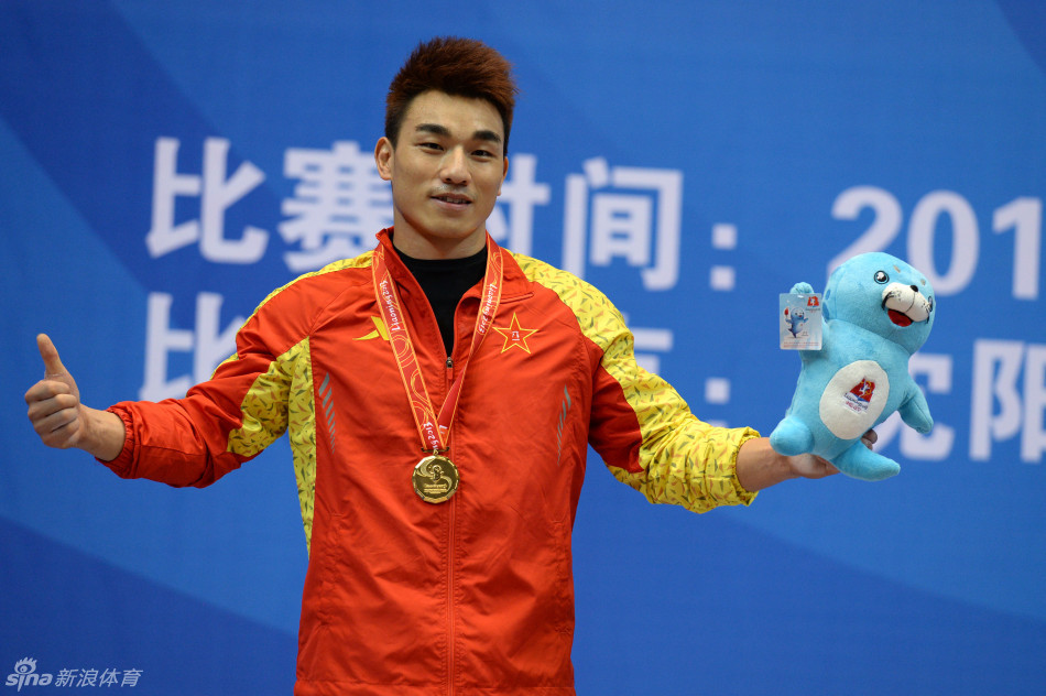 举重男子69公斤级廖辉夺冠_高清图集_新浪网