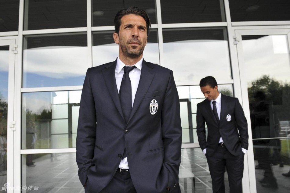 尤文图斯拍摄全家福_高清图集_新浪网