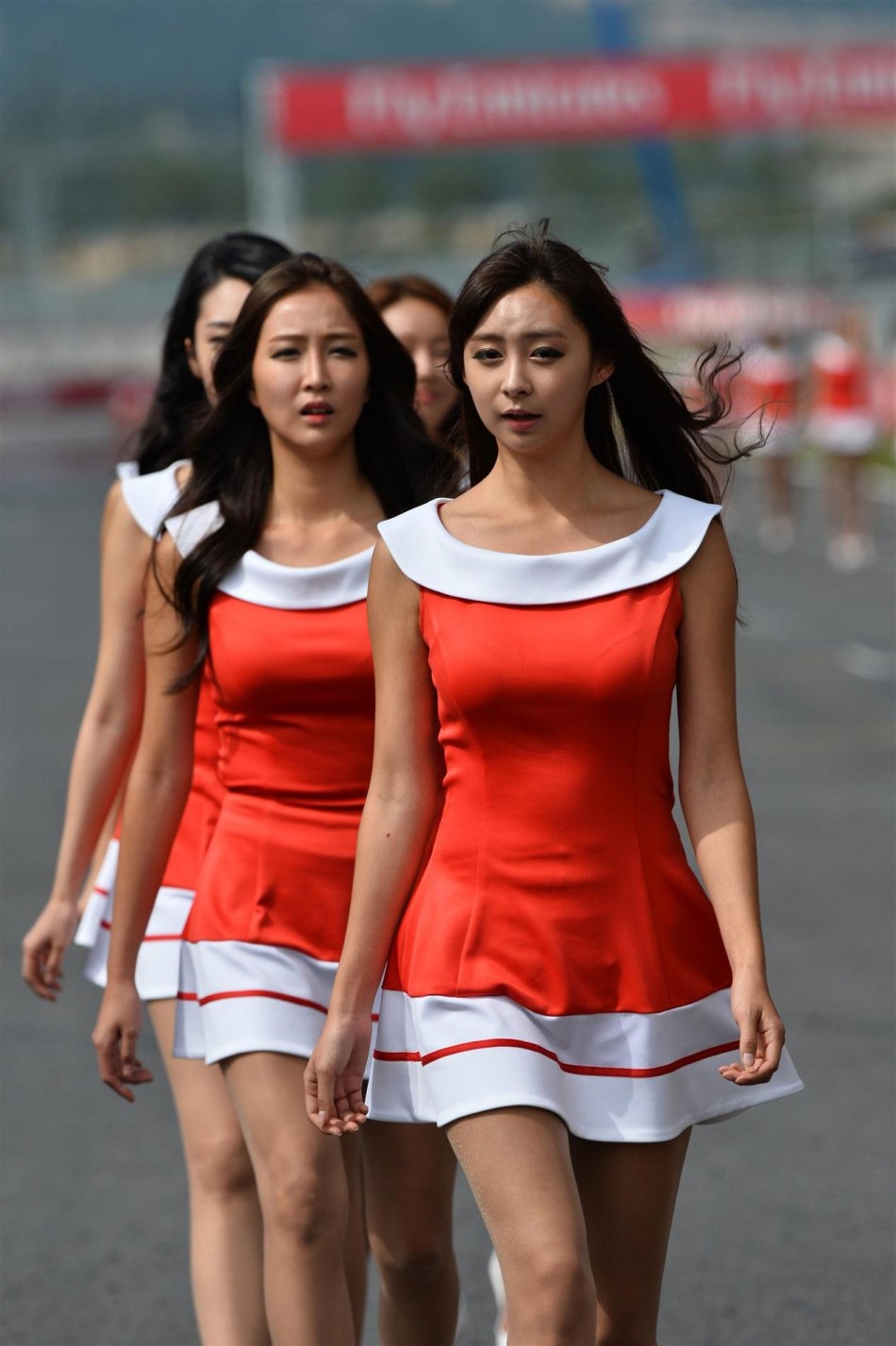 f1韩国站赛车宝贝特辑_高清图集_新浪网