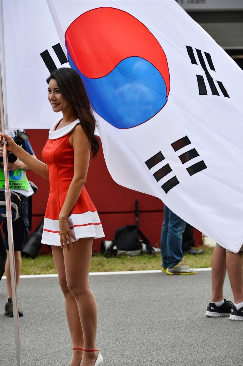 f1韩国站赛车宝贝特辑_高清图集_新浪网