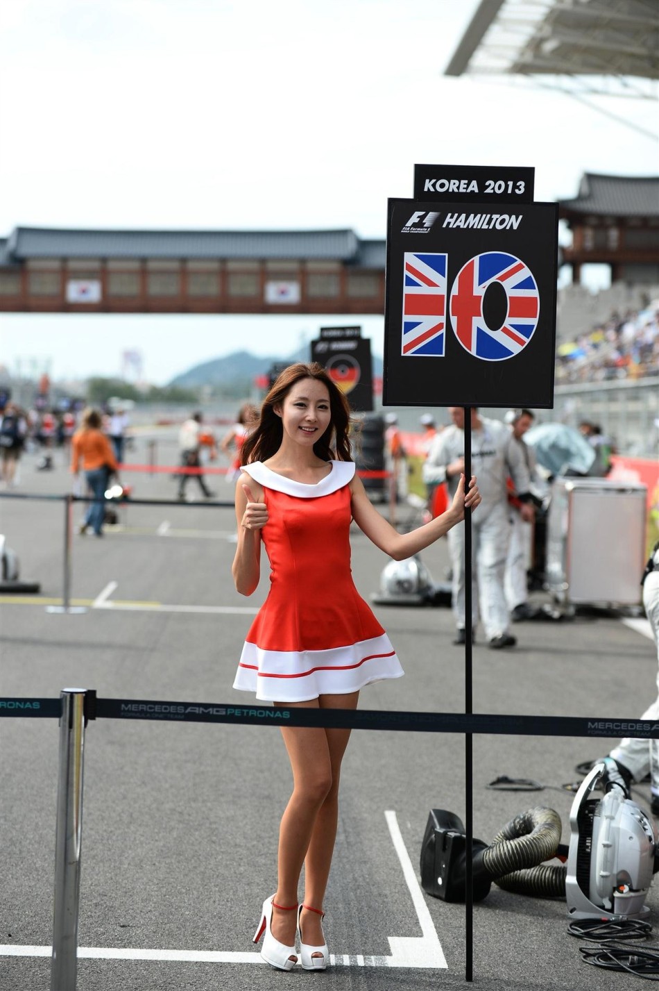 f1韩国站赛车宝贝特辑_高清图集_新浪网