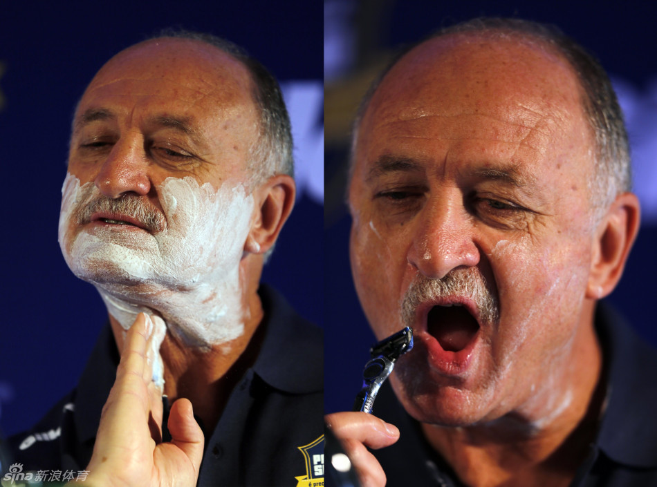 斯科拉里现场刮胡子