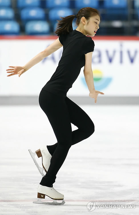 金妍儿赛前训练备战_高清图集_新浪网