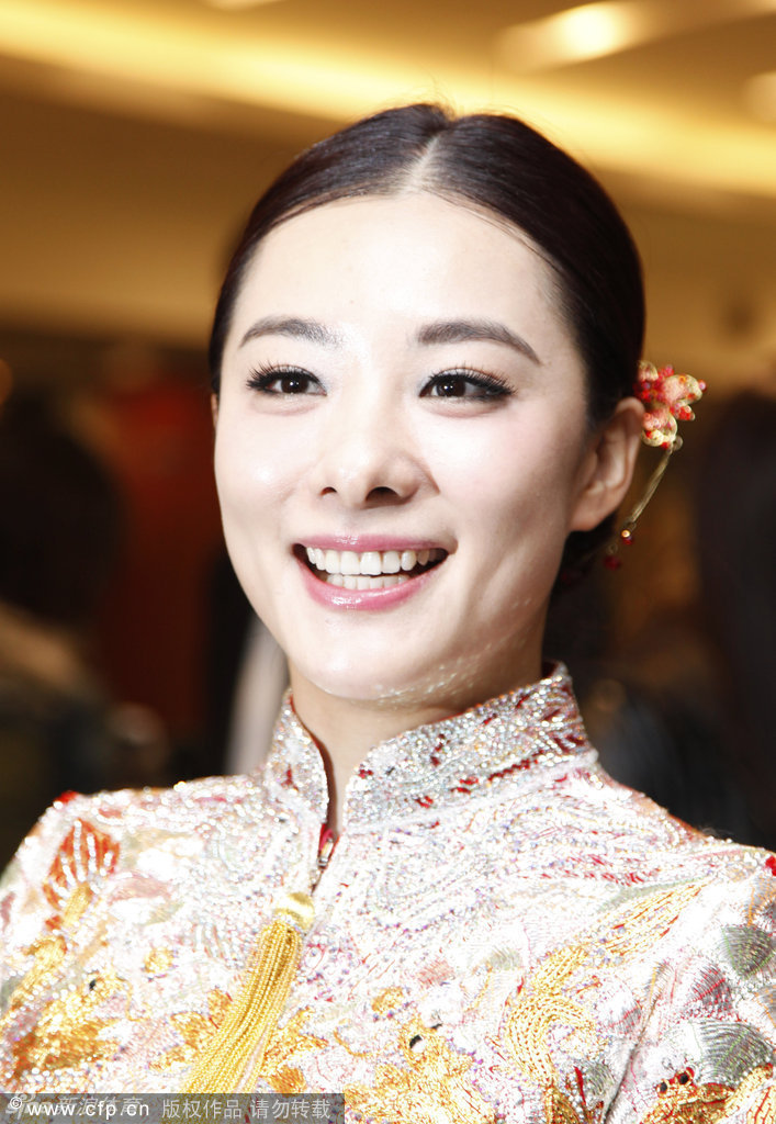 刘璇香港办婚宴_高清图集_新浪网