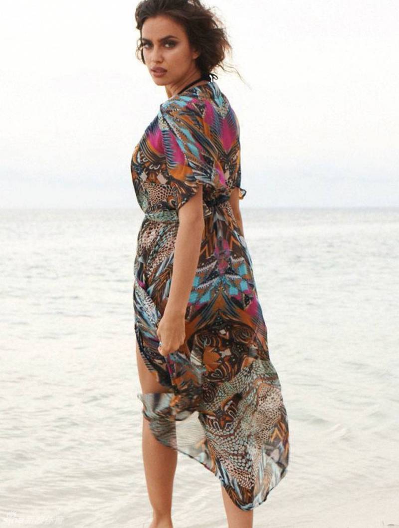 c罗女友伊莲娜沙滩写真_高清图集_新浪网